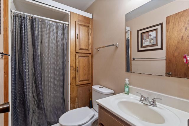 1501 80th Avenue N, Brooklyn Park, MN 55444