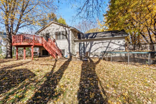 1501 80th Avenue N, Brooklyn Park, MN 55444
