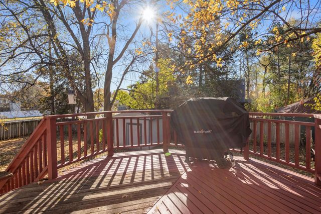 1501 80th Avenue N, Brooklyn Park, MN 55444