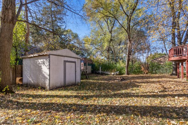 1501 80th Avenue N, Brooklyn Park, MN 55444