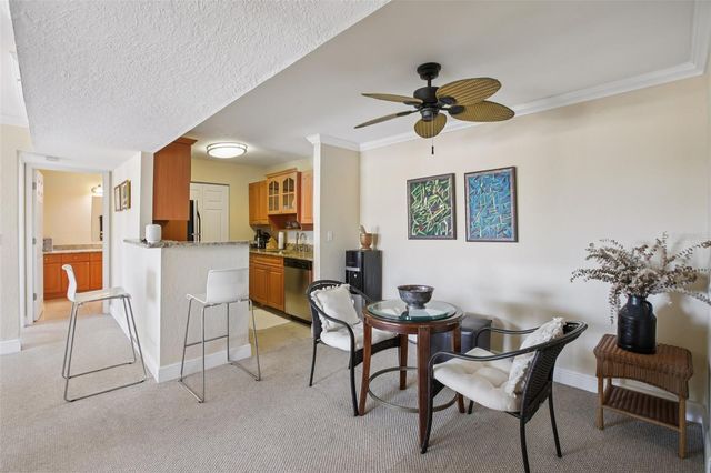 455 ALT 19 S 42, Palm Harbor, FL 34683