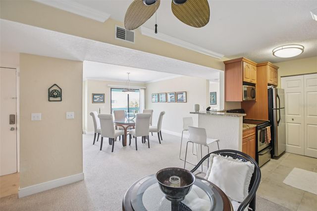 455 ALT 19 S 42, Palm Harbor, FL 34683