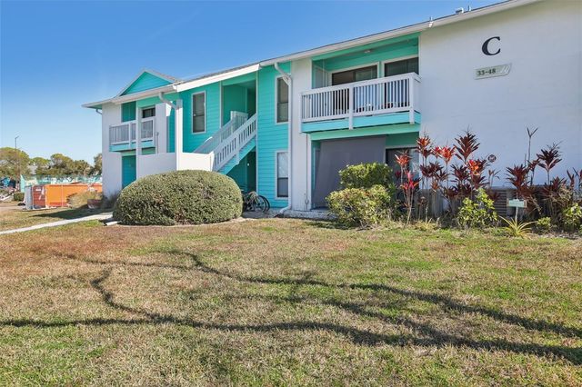 455 ALT 19 S 42, Palm Harbor, FL 34683