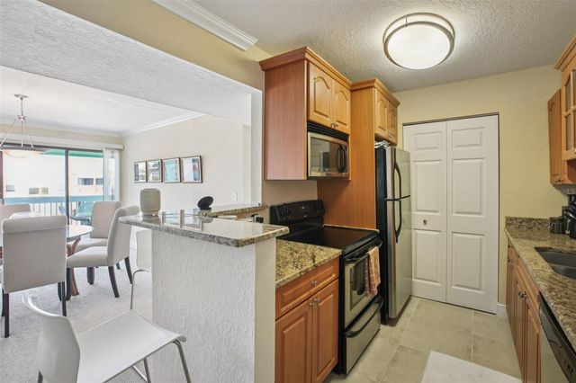 455 ALT 19 S 42, Palm Harbor, FL 34683