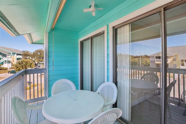 455 ALT 19 S 42, Palm Harbor, FL 34683