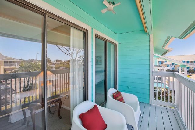 455 ALT 19 S 42, Palm Harbor, FL 34683