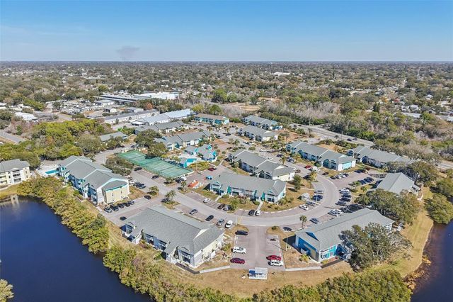 455 ALT 19 S 42, Palm Harbor, FL 34683