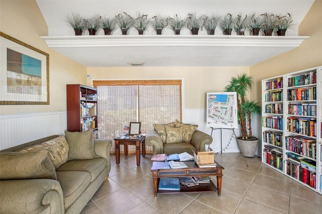 455 ALT 19 S 42, Palm Harbor, FL 34683