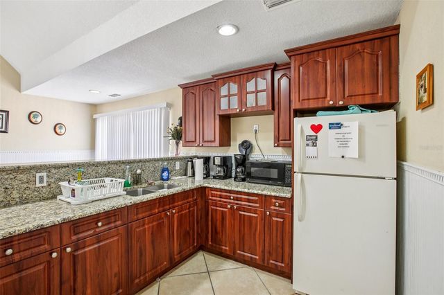 455 ALT 19 S 42, Palm Harbor, FL 34683