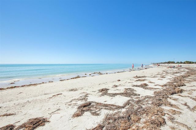 455 ALT 19 S 42, Palm Harbor, FL 34683