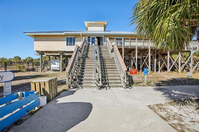 455 ALT 19 S 42, Palm Harbor, FL 34683