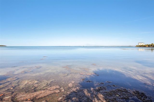 455 ALT 19 S 42, Palm Harbor, FL 34683