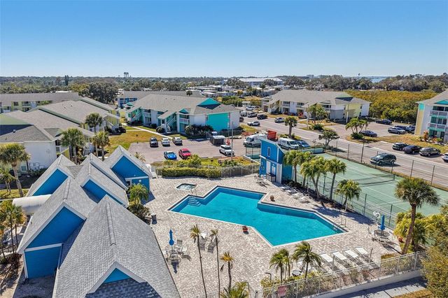 455 ALT 19 S 42, Palm Harbor, FL 34683