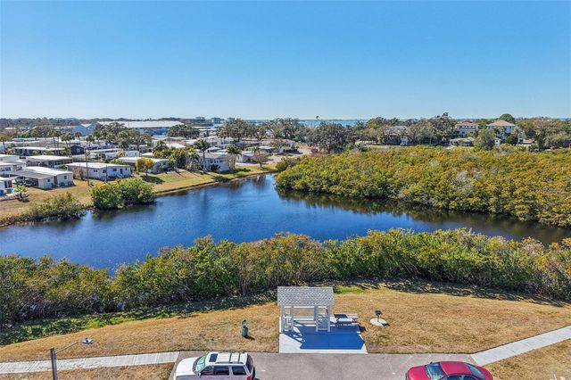 455 ALT 19 S 42, Palm Harbor, FL 34683