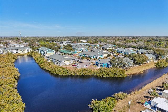 455 ALT 19 S 42, Palm Harbor, FL 34683