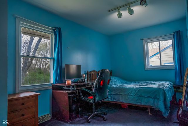 8203 Railroad Road, Indianapolis, IN 46217