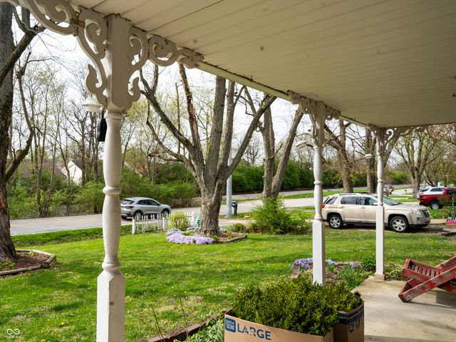 8203 Railroad Road, Indianapolis, IN 46217