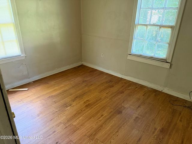 333 Creston Avenue, Jackson, MS 39212