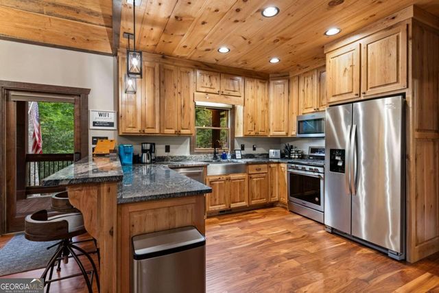 12 Heights Overlook, Cherry Log, GA 30522