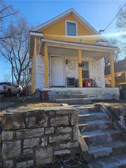 2417 Lister Avenue, Kansas City, MO 64127