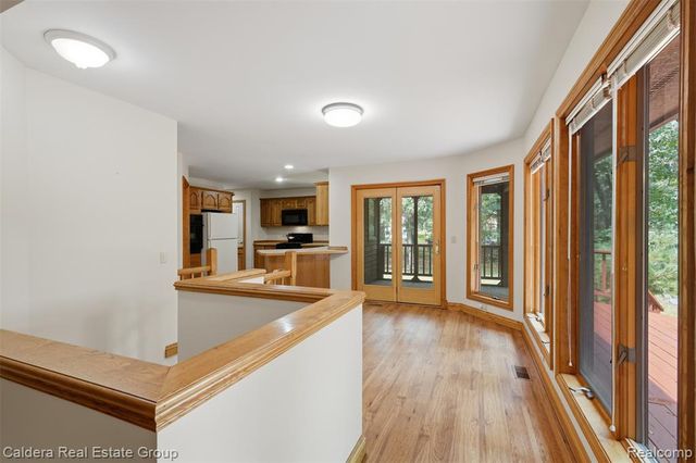 8636 Hidden Lake Drive, Howell, MI 48855