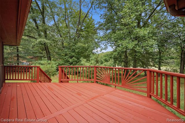 8636 Hidden Lake Drive, Howell, MI 48855