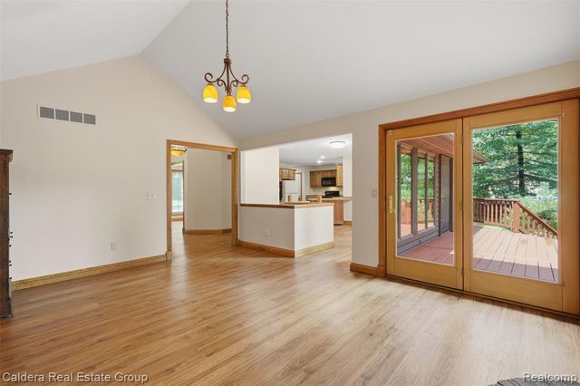 8636 Hidden Lake Drive, Howell, MI 48855