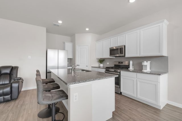 1711 Stonefield Drive, Anna, TX 75409