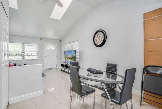 4542 SW 25th Ave 1, Dania Beach, FL 33312