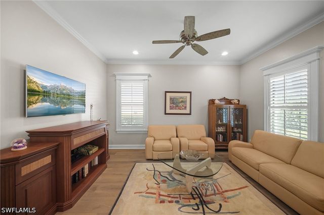 8735 Cavano ST E, Naples, FL 34119