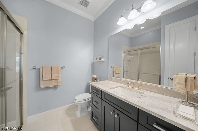 8735 Cavano ST E, Naples, FL 34119