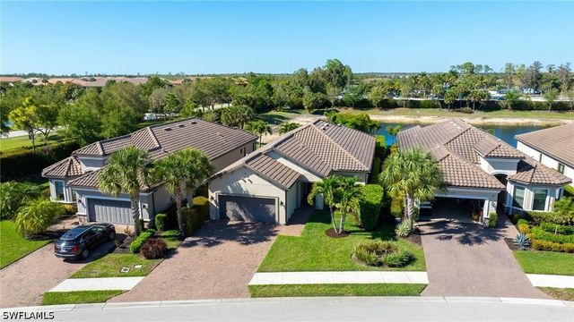 8735 Cavano ST E, Naples, FL 34119