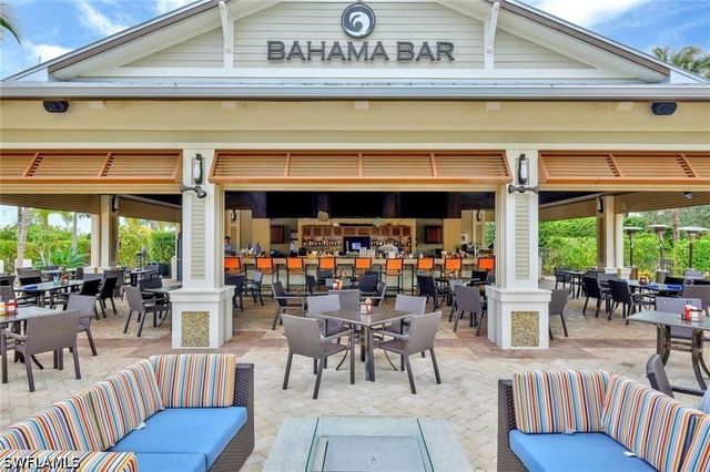 8735 Cavano ST E, Naples, FL 34119