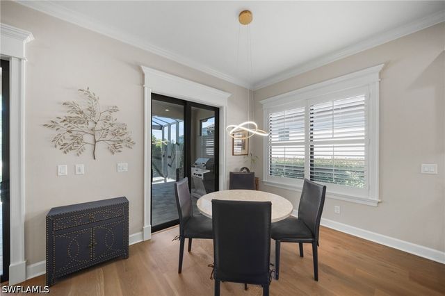 8735 Cavano ST E, Naples, FL 34119