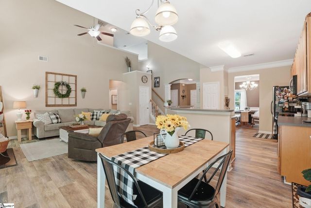 305 Horsepen Way, Simpsonville, SC 29681