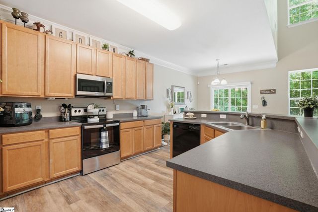 305 Horsepen Way, Simpsonville, SC 29681