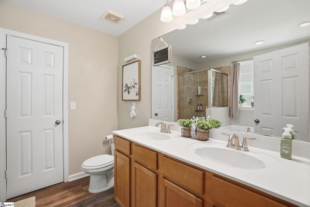 305 Horsepen Way, Simpsonville, SC 29681