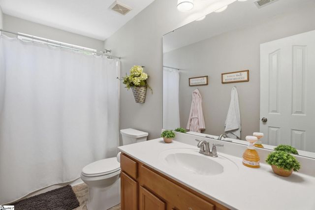 305 Horsepen Way, Simpsonville, SC 29681