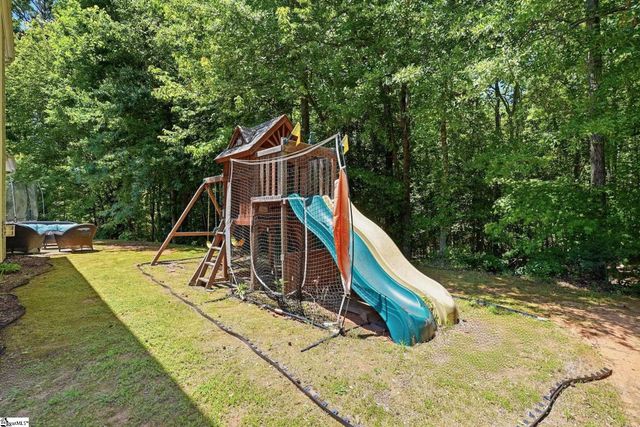 305 Horsepen Way, Simpsonville, SC 29681