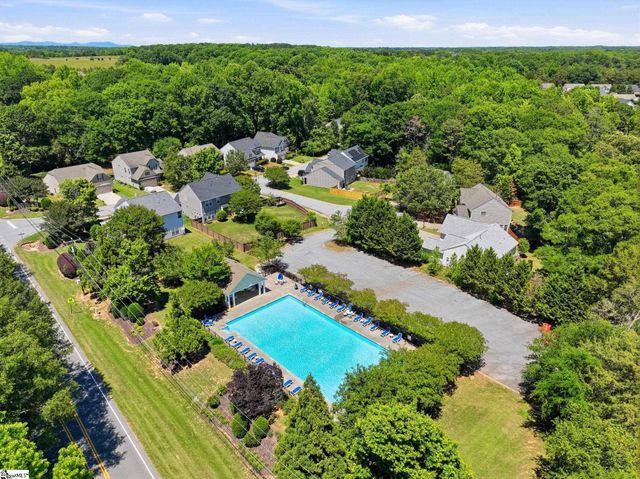 305 Horsepen Way, Simpsonville, SC 29681