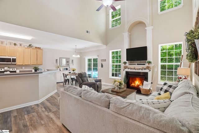 305 Horsepen Way, Simpsonville, SC 29681