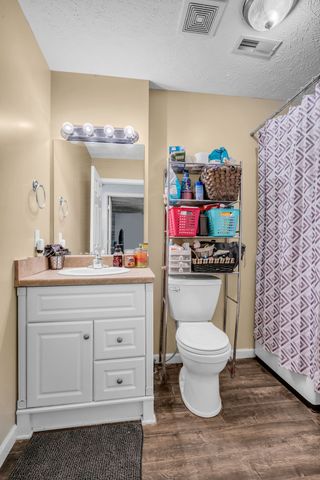126 Silver Leaf Cir, Dickson, TN 37055