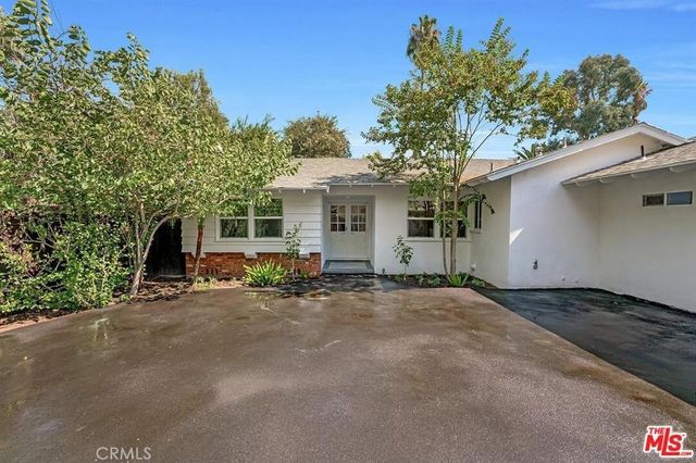 5628 Ponce Avenue, Woodland Hills, CA 91367