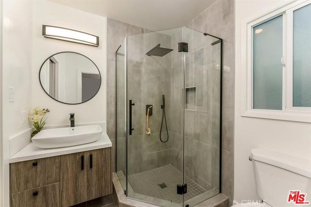 5628 Ponce Avenue, Woodland Hills, CA 91367