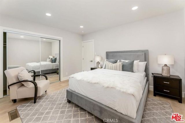 5628 Ponce Avenue, Woodland Hills, CA 91367