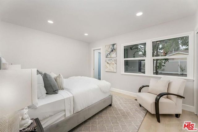 5628 Ponce Avenue, Woodland Hills, CA 91367