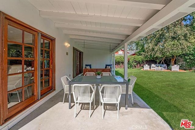 5628 Ponce Avenue, Woodland Hills, CA 91367