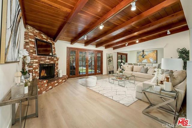 5628 Ponce Avenue, Woodland Hills, CA 91367