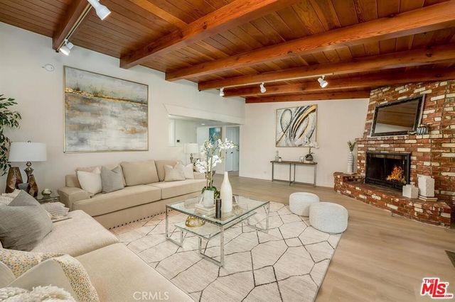 5628 Ponce Avenue, Woodland Hills, CA 91367