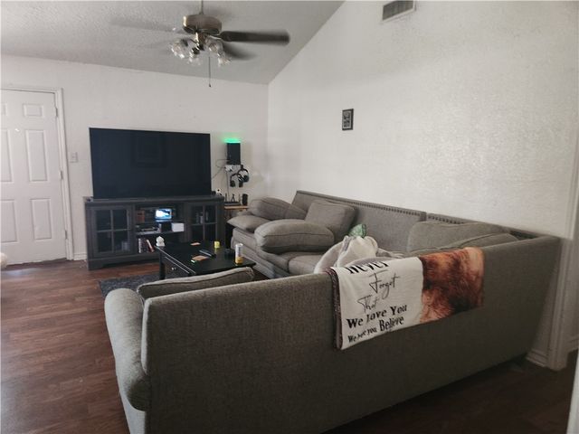 1801 Langford Street, College Station, TX 77840